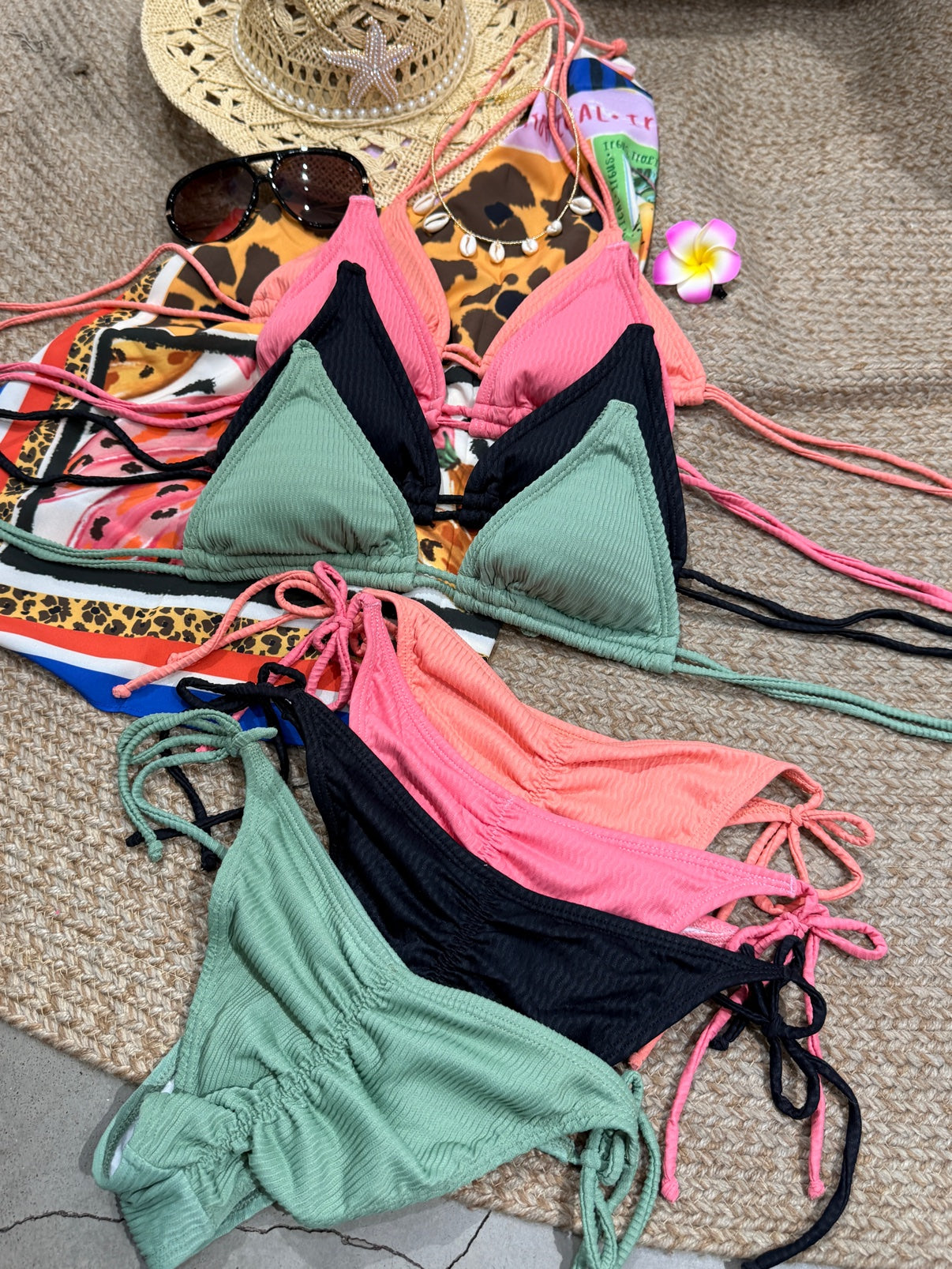 Bikini Básico Canalado
